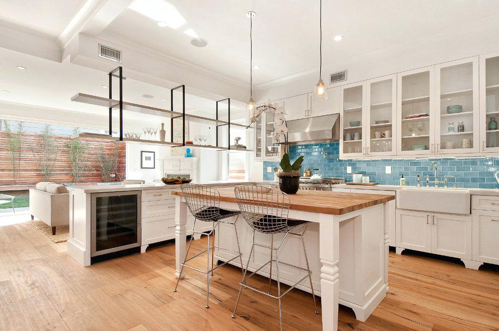 Behind-the-scenes cooking